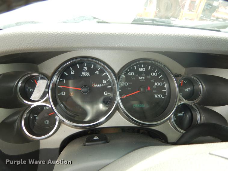 image for item DF1771 2012 Chevrolet Silverado 2500HD pickup truck