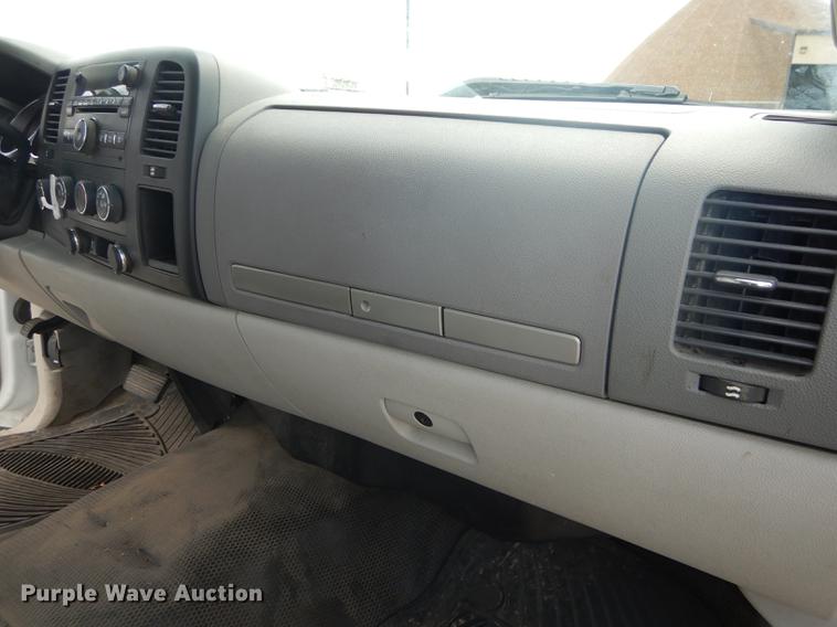 image for item DF1771 2012 Chevrolet Silverado 2500HD pickup truck