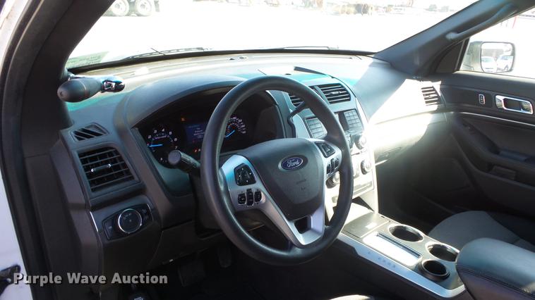 image for item DF4349 2013 Ford Explorer Police SUV