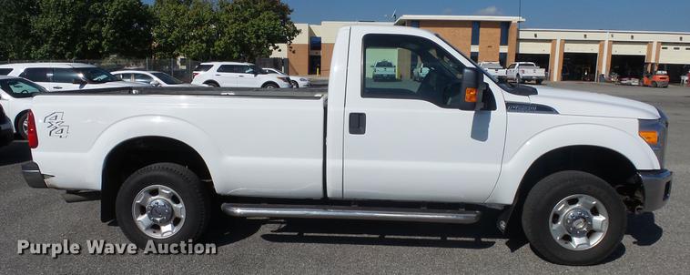 image for item DF4352 2011 Ford F250 Super Duty pickup truck