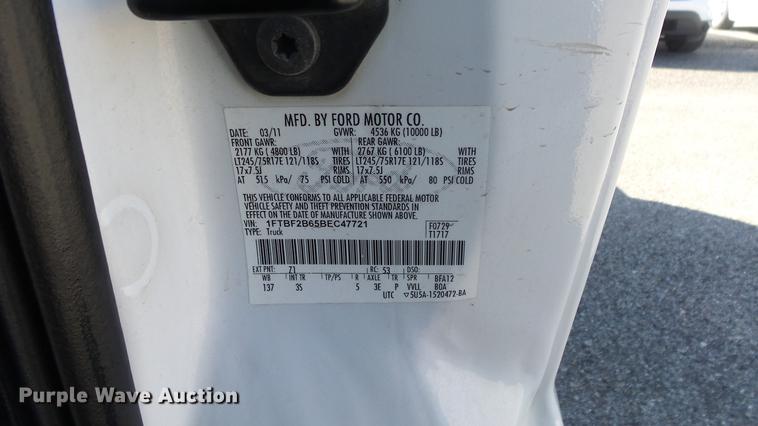 image for item DF4352 2011 Ford F250 Super Duty pickup truck