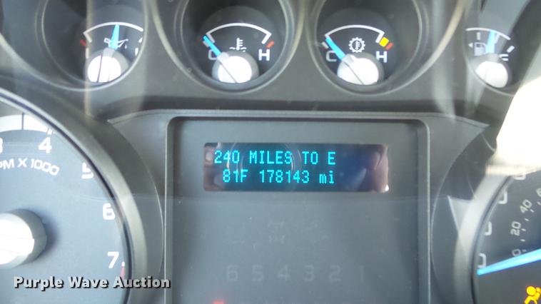 image for item DF4352 2011 Ford F250 Super Duty pickup truck