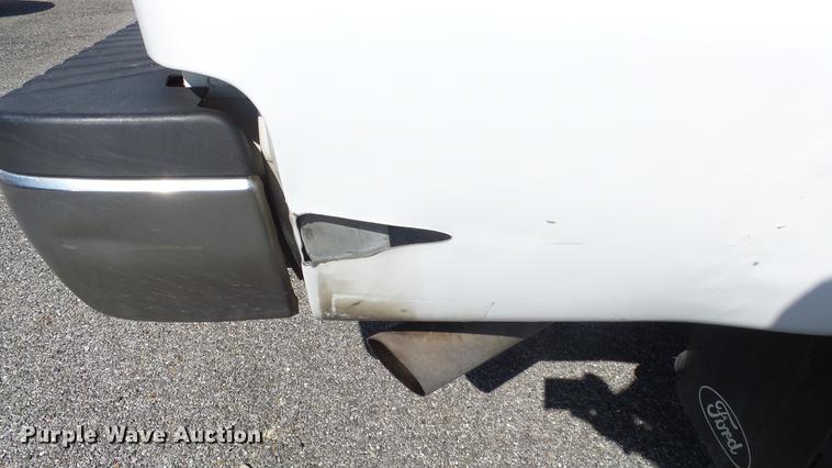 image for item DF4352 2011 Ford F250 Super Duty pickup truck