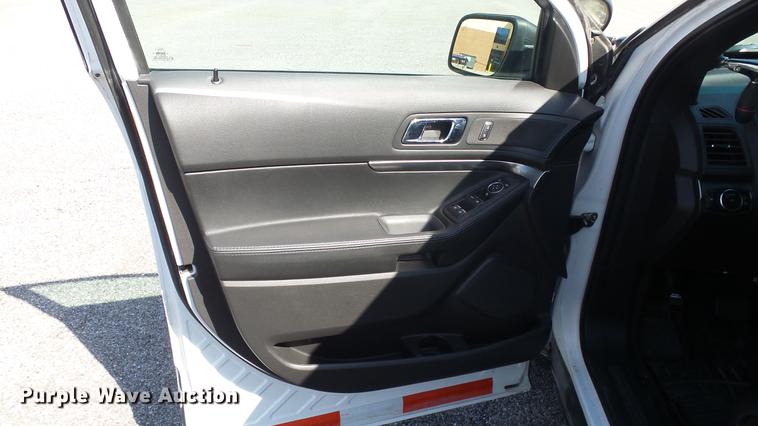 image for item DF4353 2014 Ford Explorer Police SUV