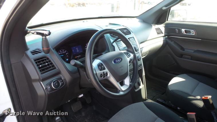 image for item DF4353 2014 Ford Explorer Police SUV