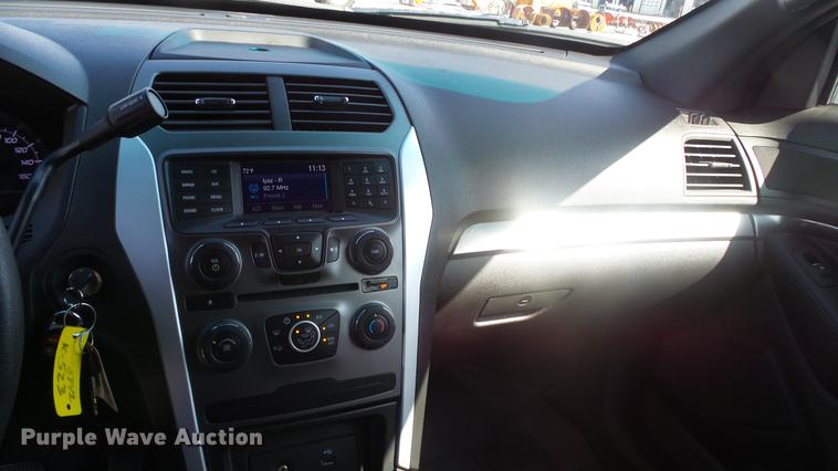 image for item DF4353 2014 Ford Explorer Police SUV