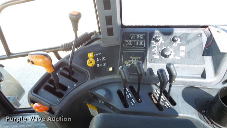 image for item DF4357 1998 New Holland 8260 MFWD tractor