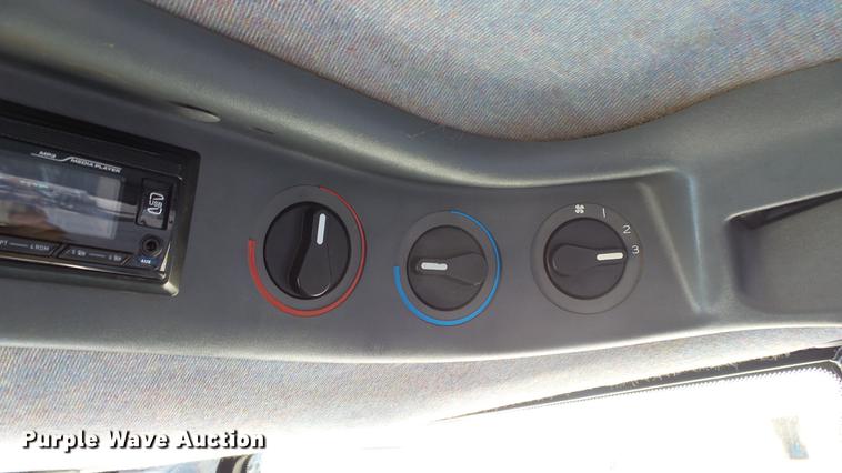 image for item DF4357 1998 New Holland 8260 MFWD tractor