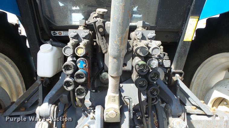 image for item DF4357 1998 New Holland 8260 MFWD tractor