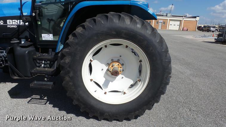 image for item DF4357 1998 New Holland 8260 MFWD tractor