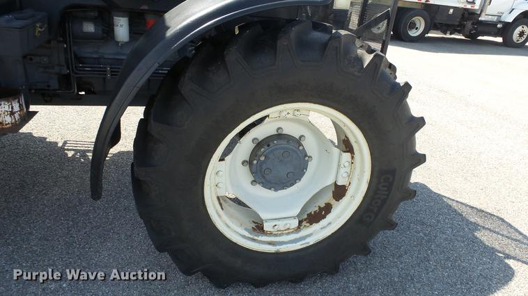 image for item DF4357 1998 New Holland 8260 MFWD tractor