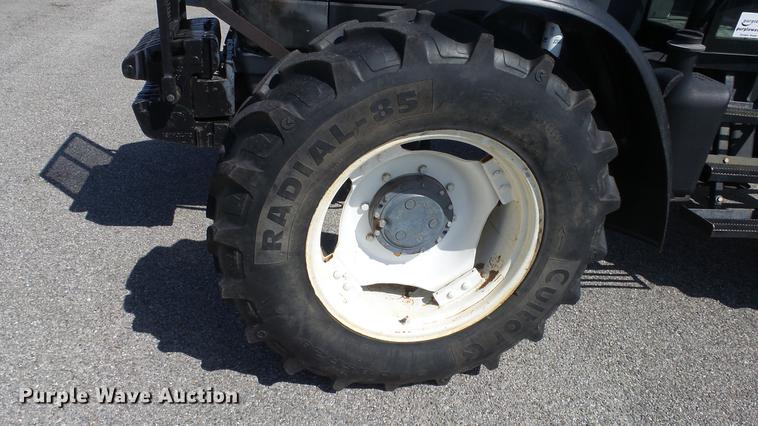 image for item DF4357 1998 New Holland 8260 MFWD tractor