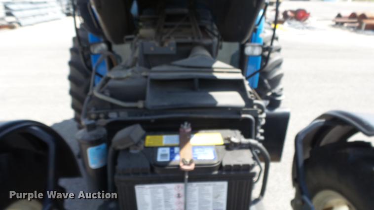 image for item DF4357 1998 New Holland 8260 MFWD tractor