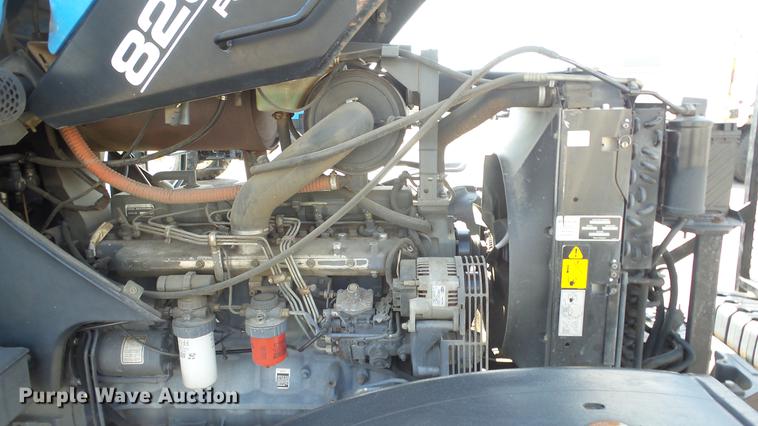 image for item DF4357 1998 New Holland 8260 MFWD tractor