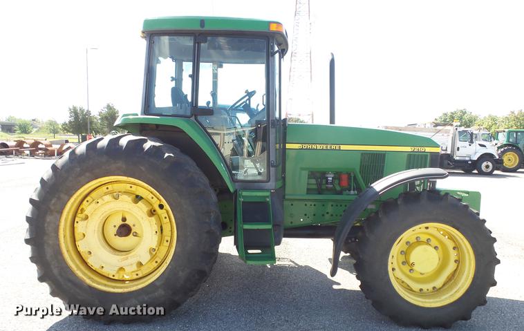 image for item DF4358 1999 John Deere 7210 MFWD tractor