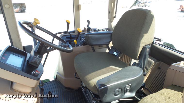 image for item DF4358 1999 John Deere 7210 MFWD tractor