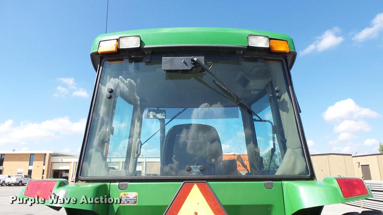 image for item DF4358 1999 John Deere 7210 MFWD tractor