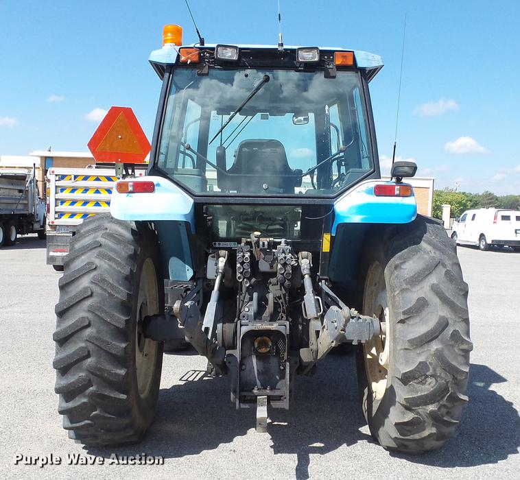 image for item DF4359 New Holland 8260 MFWD tractor