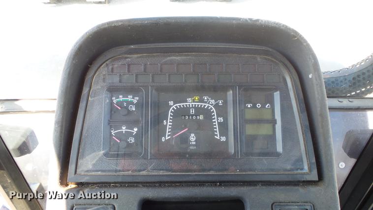 image for item DF4359 New Holland 8260 MFWD tractor