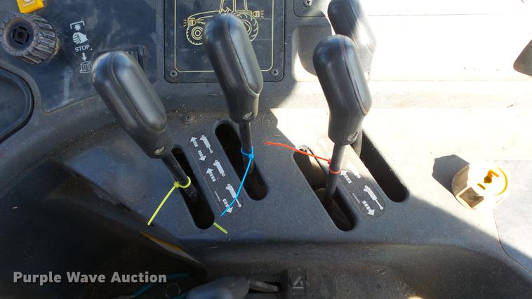 image for item DF4359 New Holland 8260 MFWD tractor