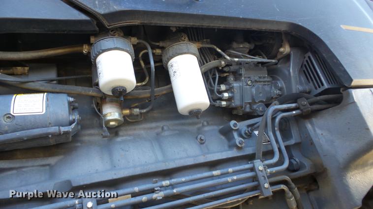 image for item DF4359 New Holland 8260 MFWD tractor