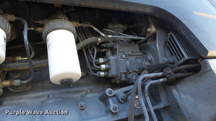 image for item DF4359 New Holland 8260 MFWD tractor