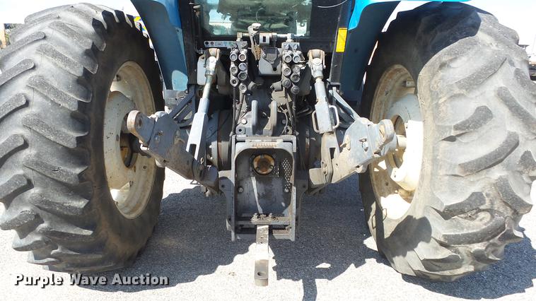 image for item DF4359 New Holland 8260 MFWD tractor