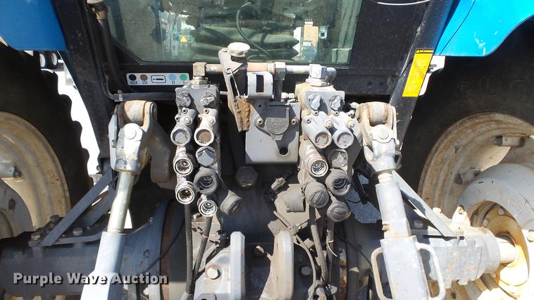 image for item DF4359 New Holland 8260 MFWD tractor