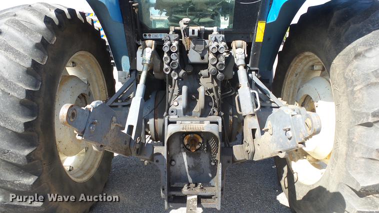 image for item DF4359 New Holland 8260 MFWD tractor