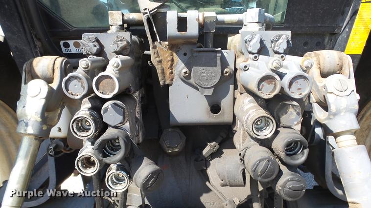 image for item DF4359 New Holland 8260 MFWD tractor