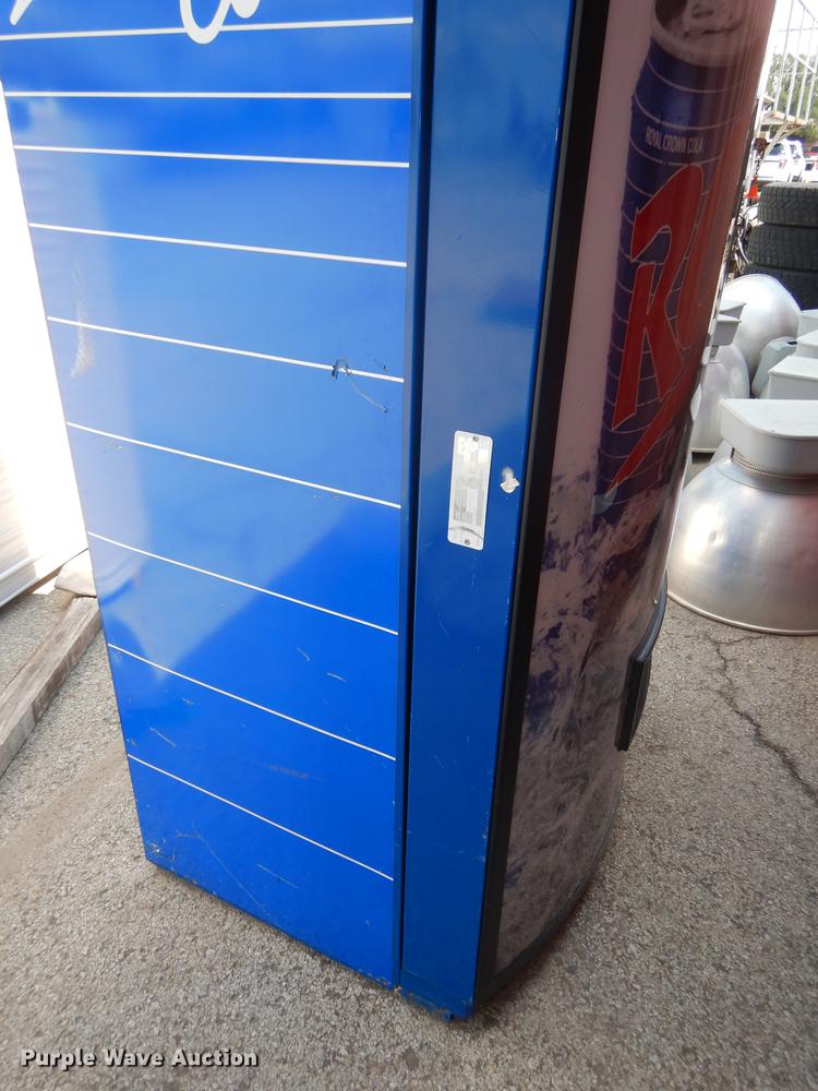 image for item EM9686 RC Cola vending machine