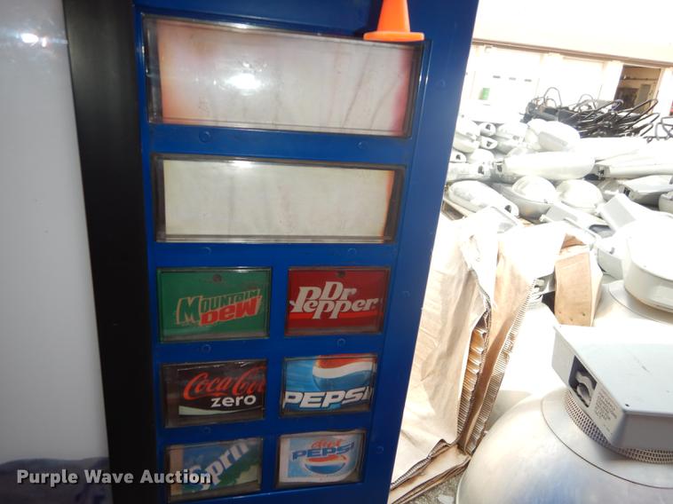 image for item EM9686 RC Cola vending machine