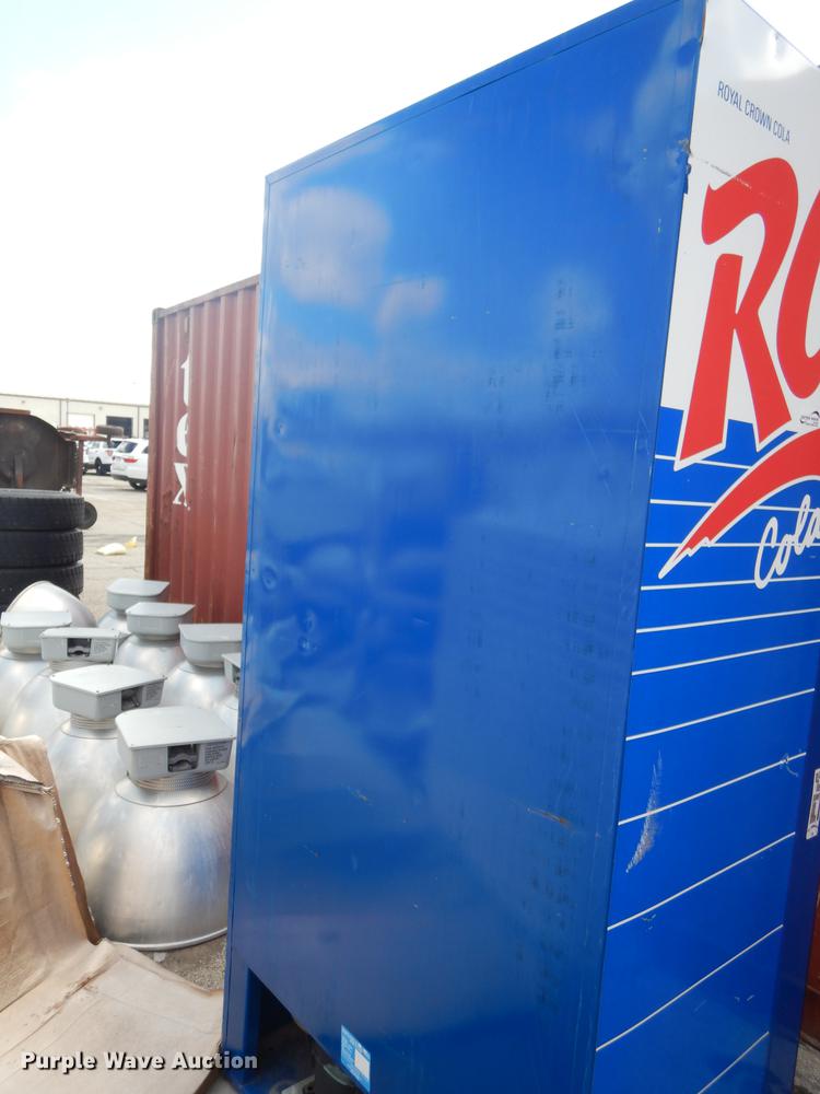 image for item EM9686 RC Cola vending machine