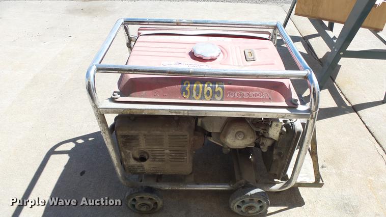 image for item ES9476 Honda EM5000S generator