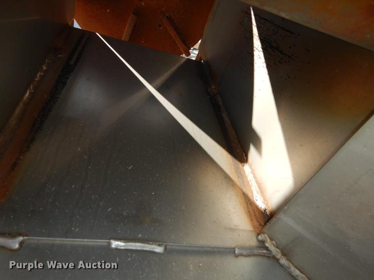 image for item FC9342 Flink V-box stainless steel spreader