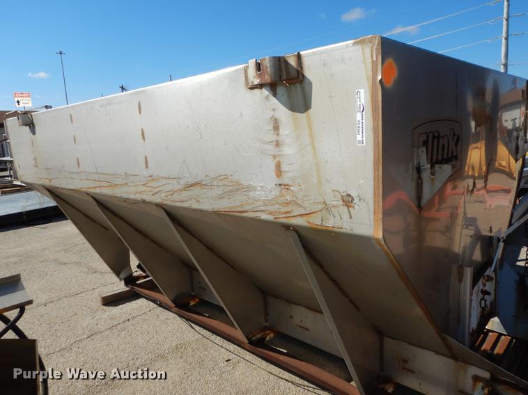 image for item FC9342 Flink V-box stainless steel spreader