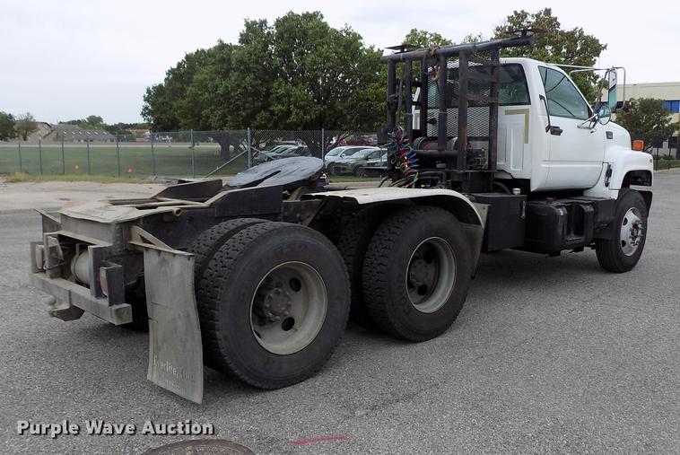 image for item FQ9007 2002 GMC C8500 semi truck