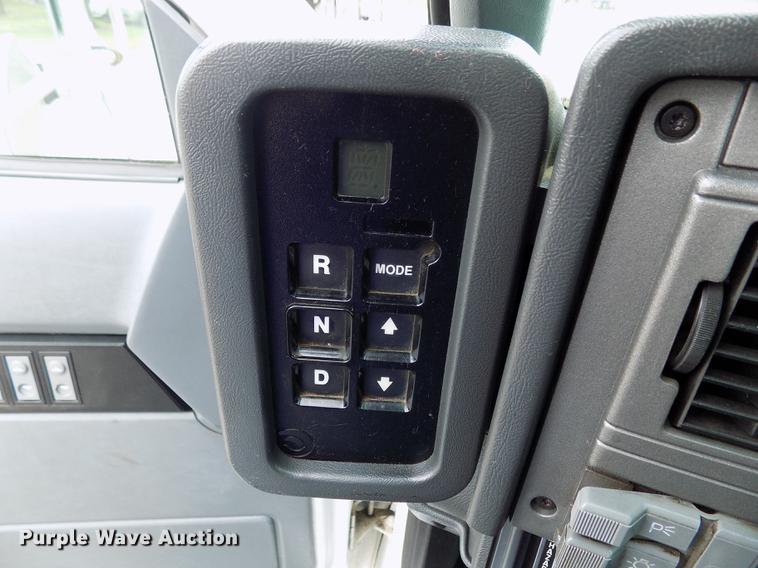 image for item FQ9007 2002 GMC C8500 semi truck