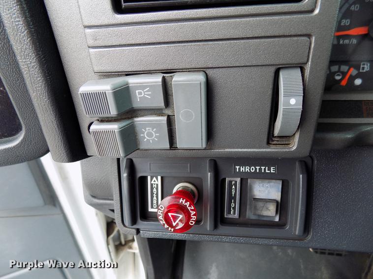 image for item FQ9007 2002 GMC C8500 semi truck