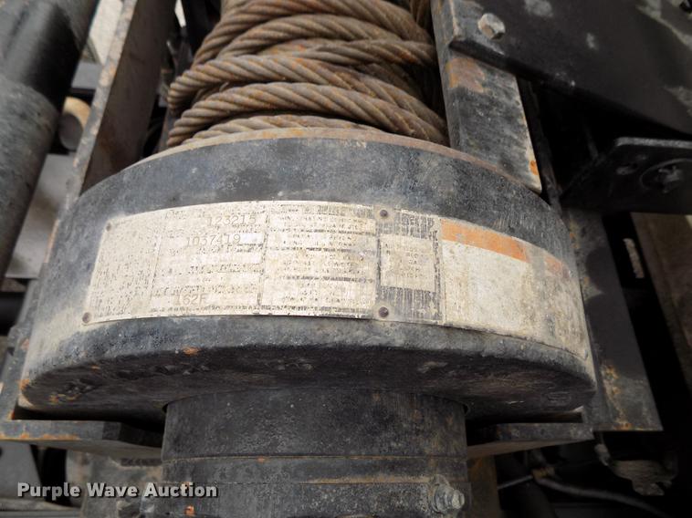 image for item FQ9007 2002 GMC C8500 semi truck