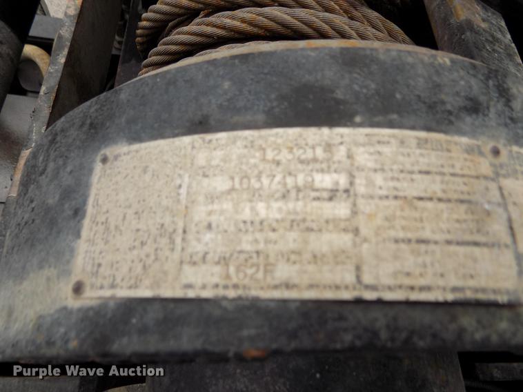 image for item FQ9007 2002 GMC C8500 semi truck