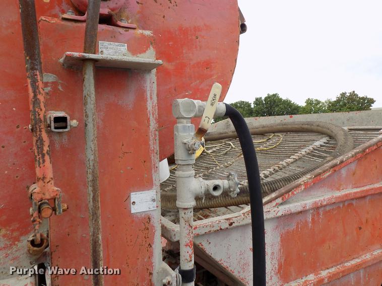 image for item FQ9008 Airplaco HJ63CR concrete mixer/pump