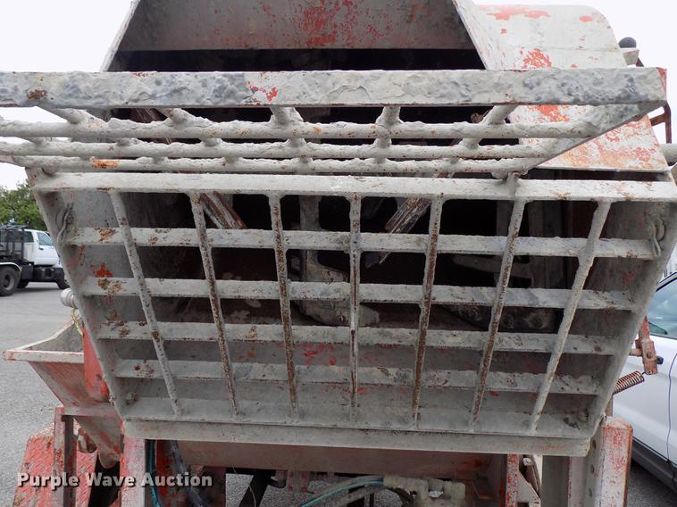 image for item FQ9008 Airplaco HJ63CR concrete mixer/pump