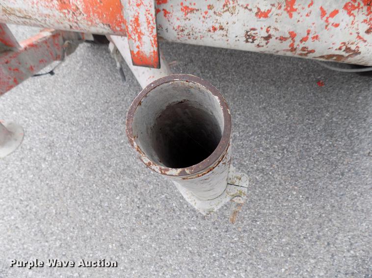 image for item FQ9008 Airplaco HJ63CR concrete mixer/pump