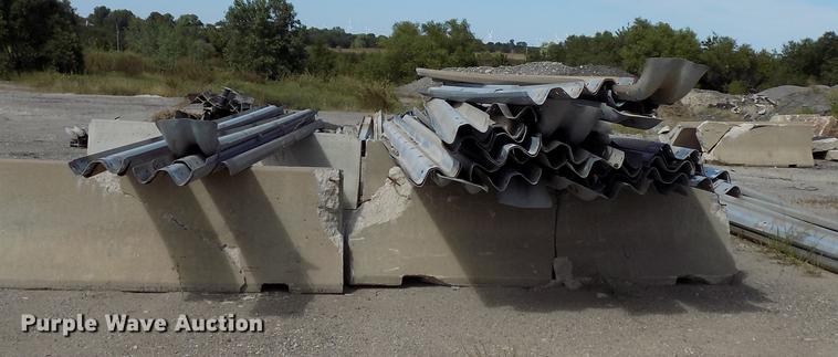 image for item FQ9012 Approximately 20 guard rails