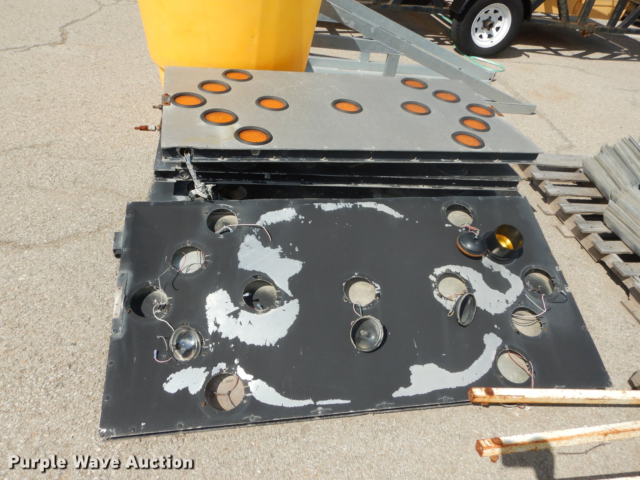 Road safety supplies in Topeka, KS Item EM9701 sold Purple Wave