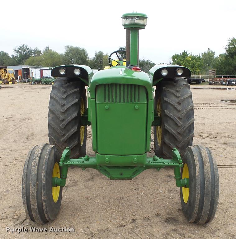 image for item AM9199 John Deere 4020 row crop tractor