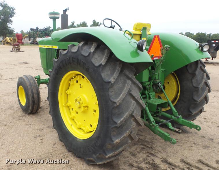 image for item AM9199 John Deere 4020 row crop tractor
