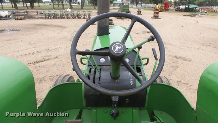 image for item AM9199 John Deere 4020 row crop tractor