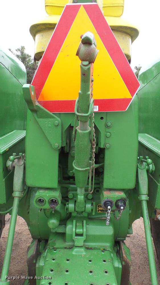 image for item AM9199 John Deere 4020 row crop tractor
